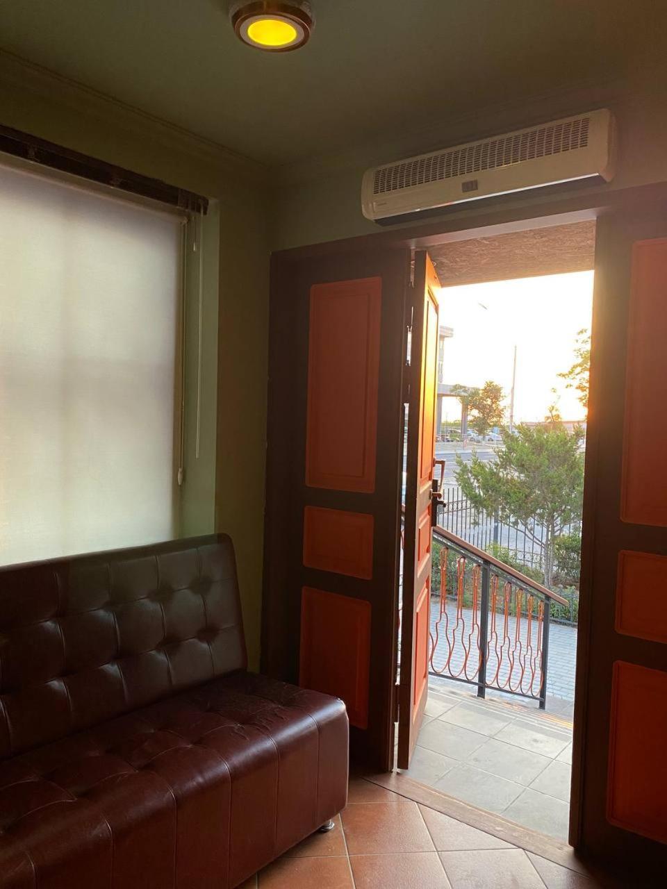 Mang'O Hostel Aktau  Kültér fotó